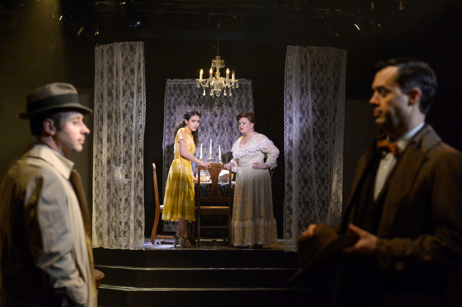 LNP-PAB-020919-GLASS-MENAGERIE-09.JPG